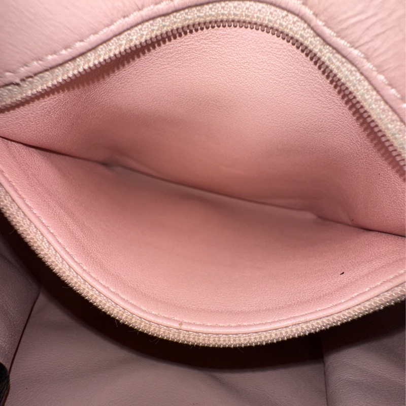 Chanel黑金荔枝牛皮琺瑯扣雙肩後背包 全配🈶購證 98新閒置品🉑肩背-30