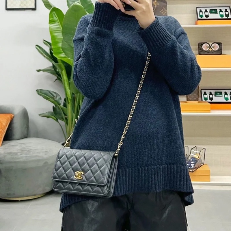 Chanel 23b黑金荔枝牛皮woc 芯片款 近新閒置🈶購證🉑調肩帶-4