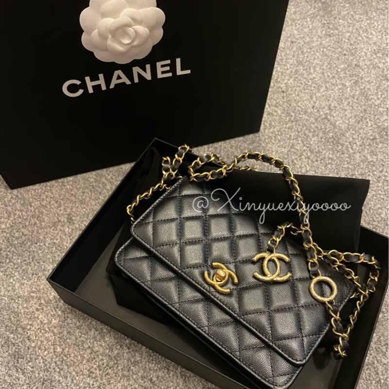 Chanel 23b黑金荔枝牛皮woc 芯片款 近新閒置🈶購證🉑調肩帶-9