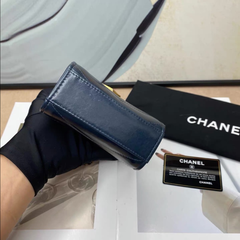 Chanel • 信封豎版手機包 深藍色金釦-4