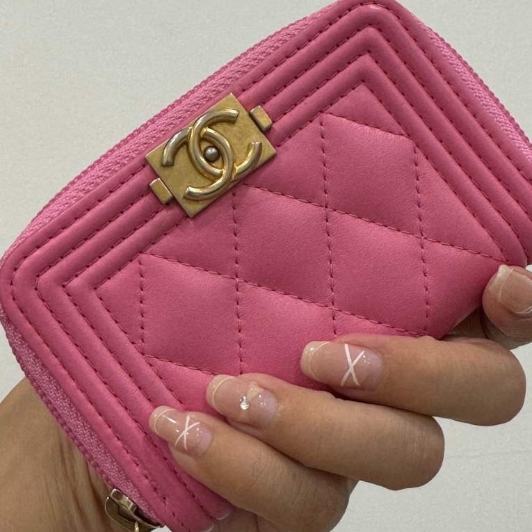 chanel 香奈兒 le boy 櫻花粉 信用卡卡夾 ㄇ拉 ㄇ字拉 卡夾 皮夾 短夾 錢包 零錢包-11