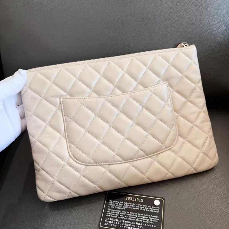✨CHANEL 手拿包雙子星珠光色 27.5×19.5 97新配件塵袋-3