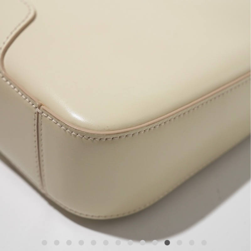 Burberry 米黃色腋下包 肩背包-11
