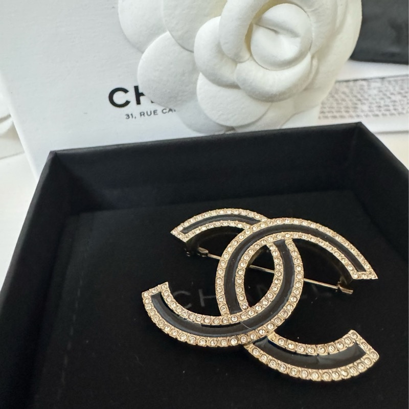 CHANEL胸針-1