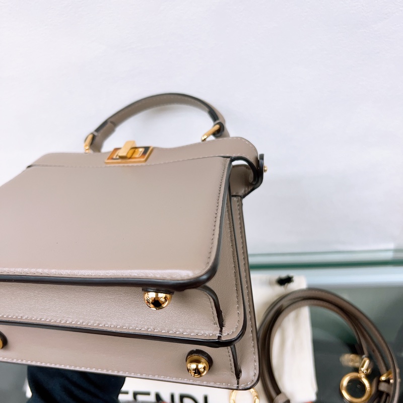 Fendi peekaboo ISeeU petit 大象灰迷你手柄包/斜挎包-5