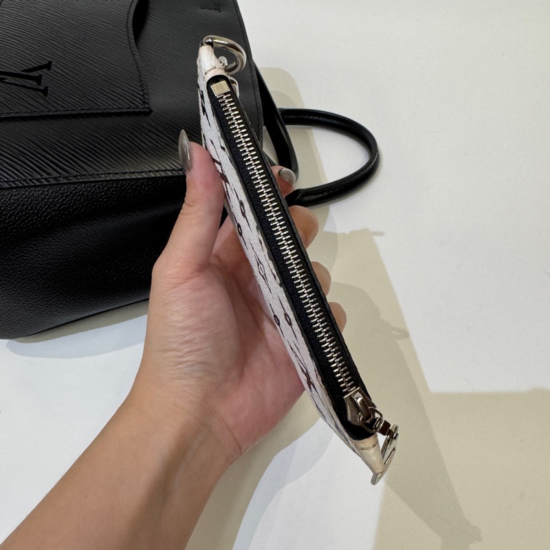 LV Marelle Tote BB 黑EPI銀釦二合一-15