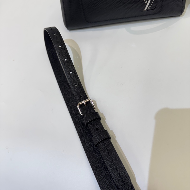 LV Marelle Tote BB 黑EPI銀釦二合一-18