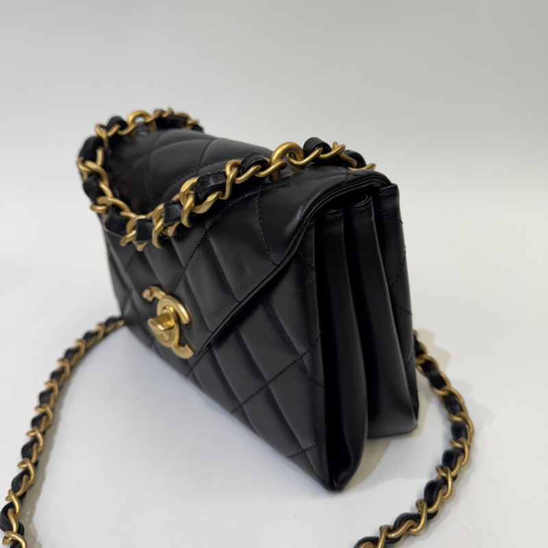 Chanel 黑羊皮霧金釦限量包款-3