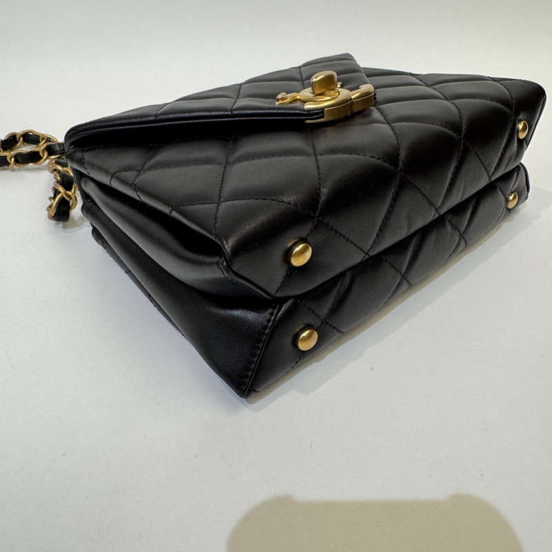 Chanel 黑羊皮霧金釦限量包款-5