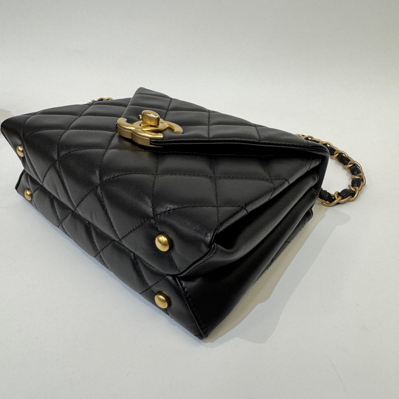 Chanel 黑羊皮霧金釦限量包款-6