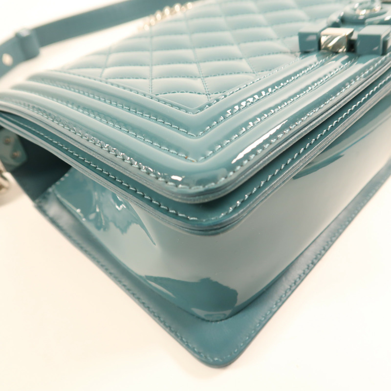 CHANEL 漆皮皮革Boy 25銀扣鏈帶肩背袋-10