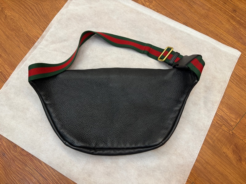 二手正品Gucci品牌胸背包/腰包-大號-1
