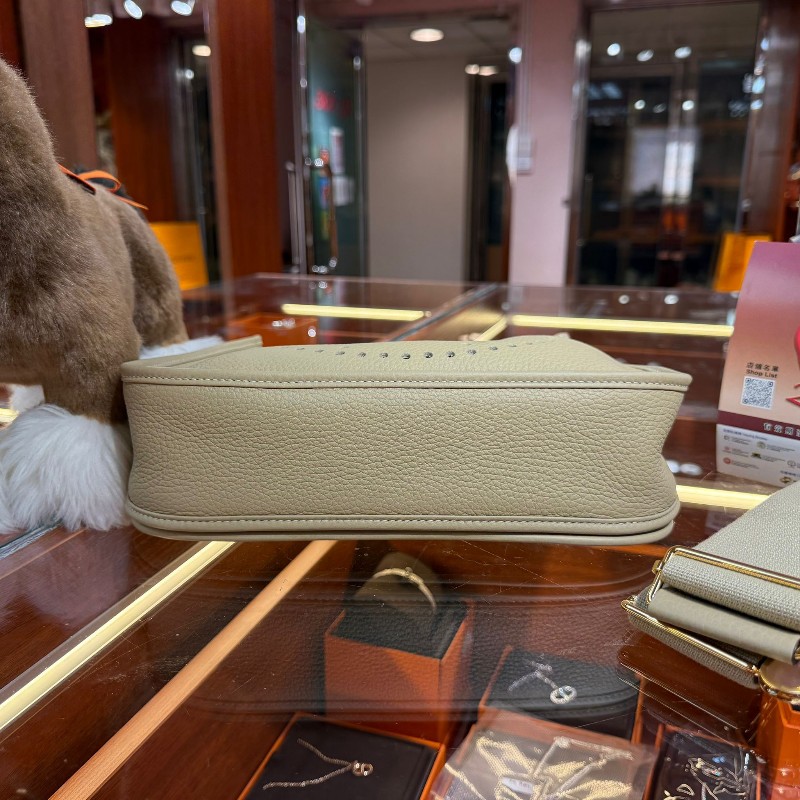 ✨持有香港正品正貨標籤(只做全新)✨ Hermes Evelyne 29 風衣灰金扣-1