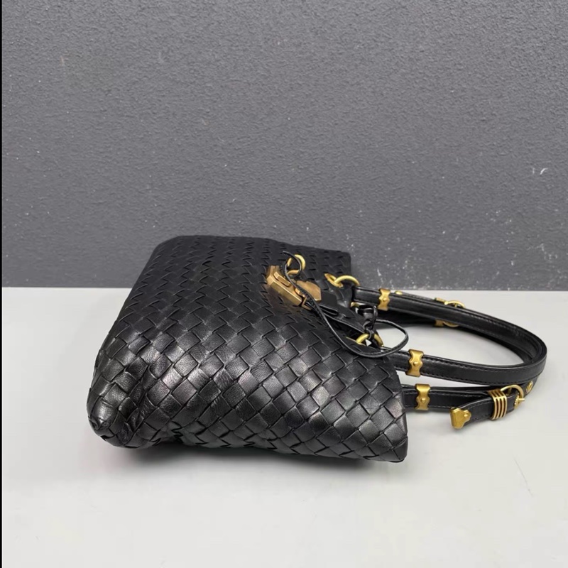 Bottega Veneta • 經典寶緹嘉編織全皮黑金手提包-7