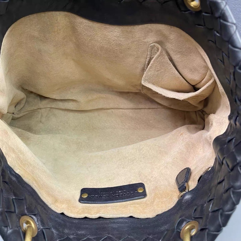 Bottega Veneta • 經典寶緹嘉編織全皮黑金手提包-10