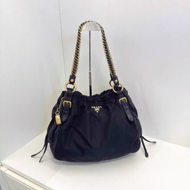 Prada • 經典尼龍拼小羊皮黑金瀑布雙排鏈條托特包-1