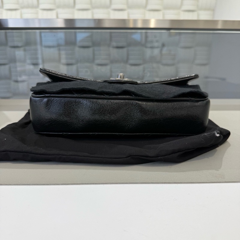 Chanel • 孟買系列 經典Cf 25 黑銀油蠟牛皮鏈條包 全配-7