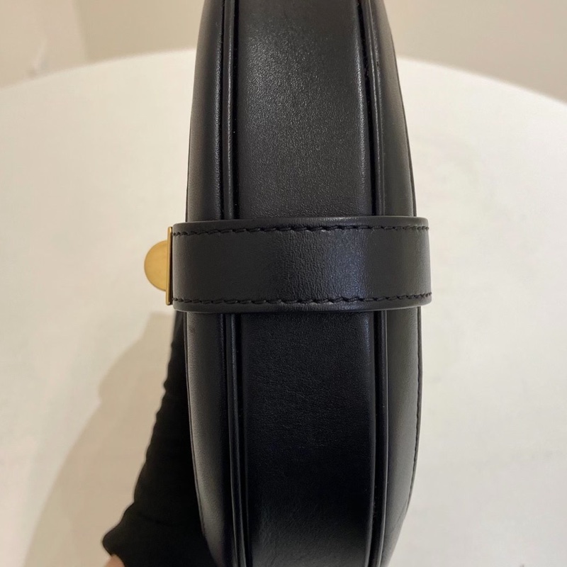 Celine 黑金光面斜挎單肩包 馬鞍包 黑色小號-5