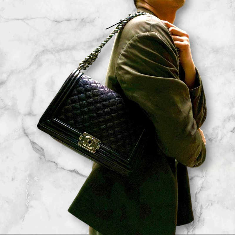 👔爸氣降價‼️限時降價至8/10‼️【8成新】㊣✨Chanel✨（附盒/防塵袋）香奈兒 Le Boy 28 小香 魚子醬 黑色 仿舊銀 菱格紋 掀蓋式 肩背包 雷標 保卡/二手包/二手精品/保證正品🌳二手樹屋🌳-3