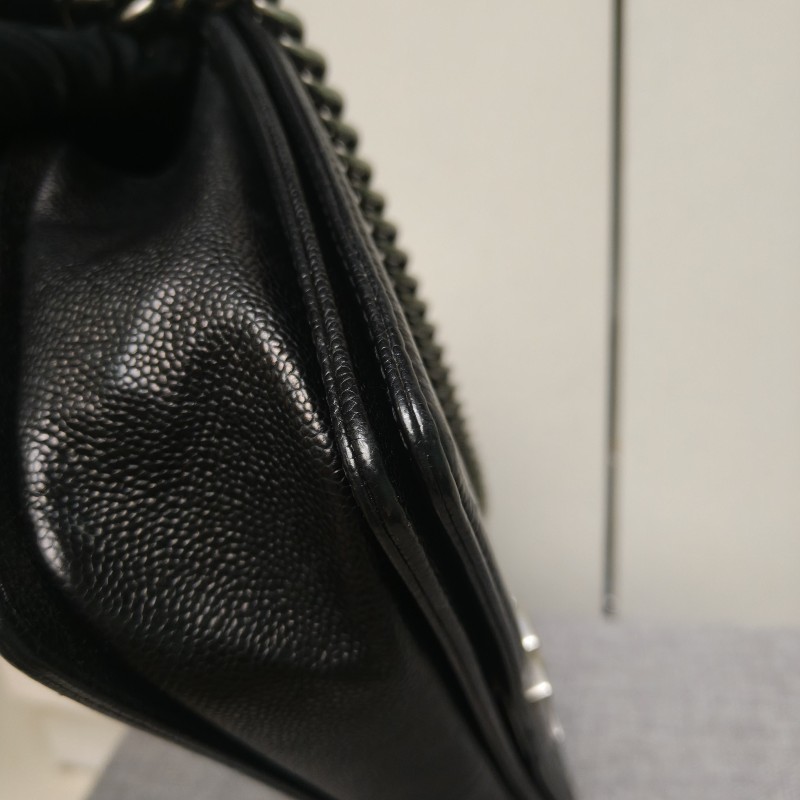 👔爸氣降價‼️限時降價至8/10‼️【8成新】㊣✨Chanel✨（附盒/防塵袋）香奈兒 Le Boy 28 小香 魚子醬 黑色 仿舊銀 菱格紋 掀蓋式 肩背包 雷標 保卡/二手包/二手精品/保證正品🌳二手樹屋🌳-10