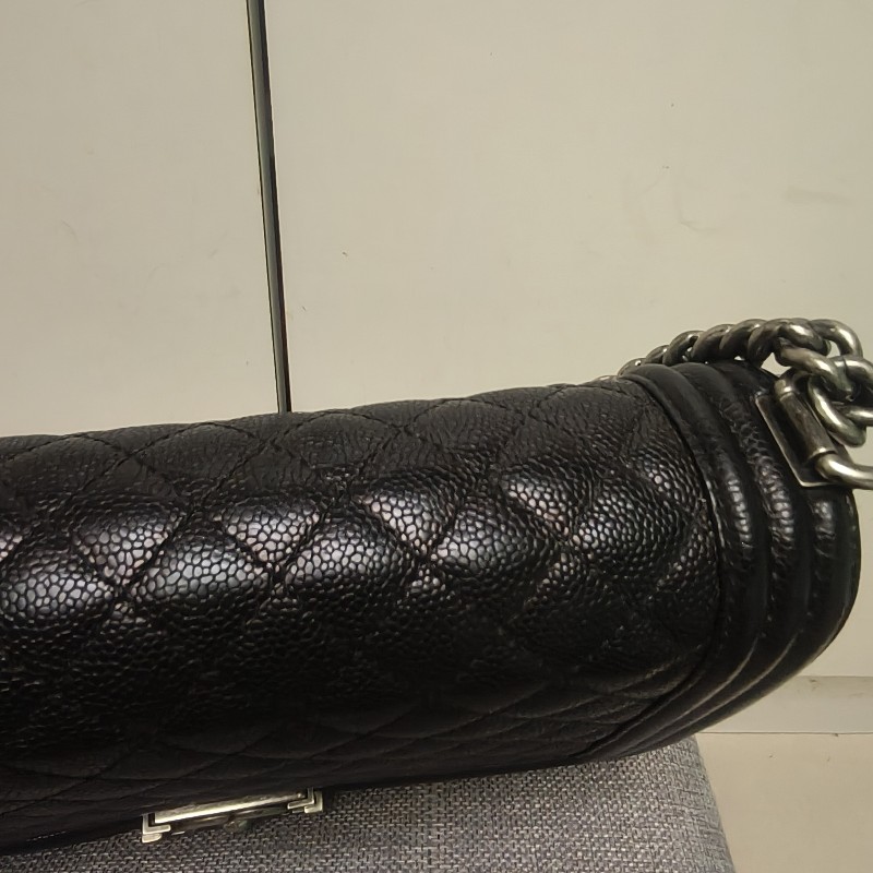 👔爸氣降價‼️限時降價至8/10‼️【8成新】㊣✨Chanel✨（附盒/防塵袋）香奈兒 Le Boy 28 小香 魚子醬 黑色 仿舊銀 菱格紋 掀蓋式 肩背包 雷標 保卡/二手包/二手精品/保證正品🌳二手樹屋🌳-32