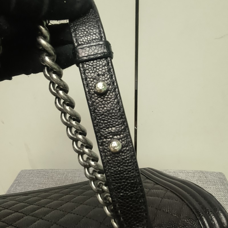 👔爸氣降價‼️限時降價至8/10‼️【8成新】㊣✨Chanel✨（附盒/防塵袋）香奈兒 Le Boy 28 小香 魚子醬 黑色 仿舊銀 菱格紋 掀蓋式 肩背包 雷標 保卡/二手包/二手精品/保證正品🌳二手樹屋🌳-34