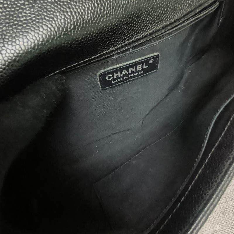 👔爸氣降價‼️限時降價至8/10‼️【8成新】㊣✨Chanel✨（附盒/防塵袋）香奈兒 Le Boy 28 小香 魚子醬 黑色 仿舊銀 菱格紋 掀蓋式 肩背包 雷標 保卡/二手包/二手精品/保證正品🌳二手樹屋🌳-53