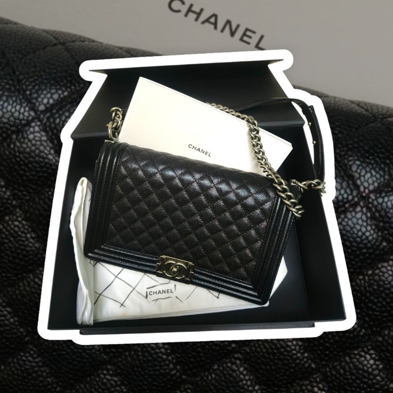 👔爸氣降價‼️限時降價至8/10‼️【8成新】㊣✨Chanel✨（附盒/防塵袋）香奈兒 Le Boy 28 小香 魚子醬 黑色 仿舊銀 菱格紋 掀蓋式 肩背包 雷標 保卡/二手包/二手精品/保證正品🌳二手樹屋🌳-64