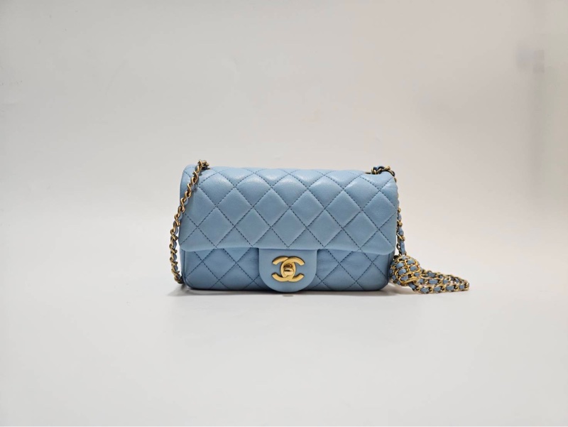 Chanel 天空藍羊皮金釦下蓋Coco20核桃金球鏈包AS1787-0