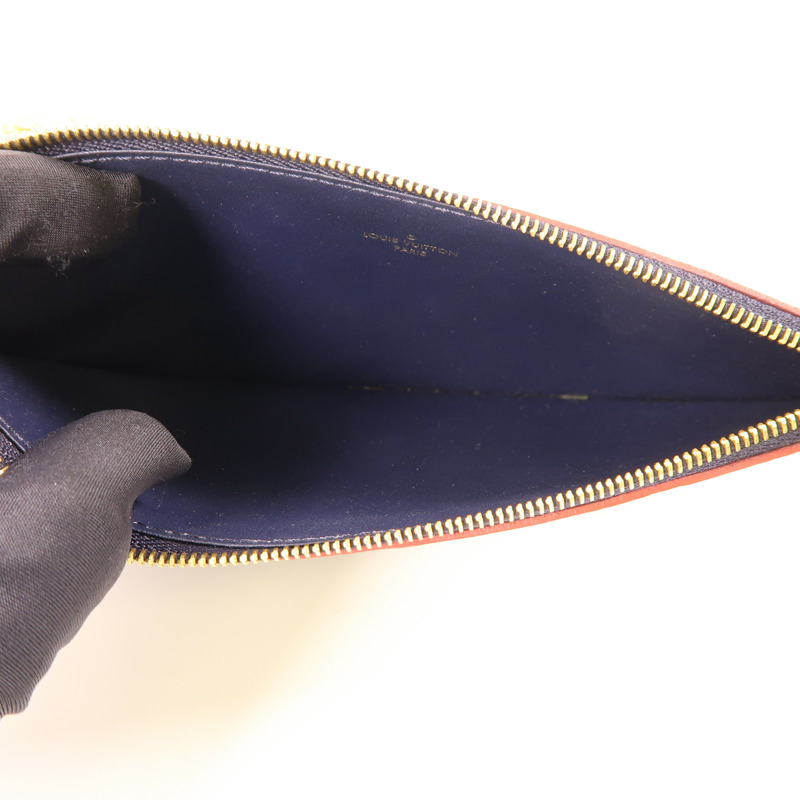 LOUIS VUITTON Monogram Empreinte Pochette Felicie金扣肩背袋-13