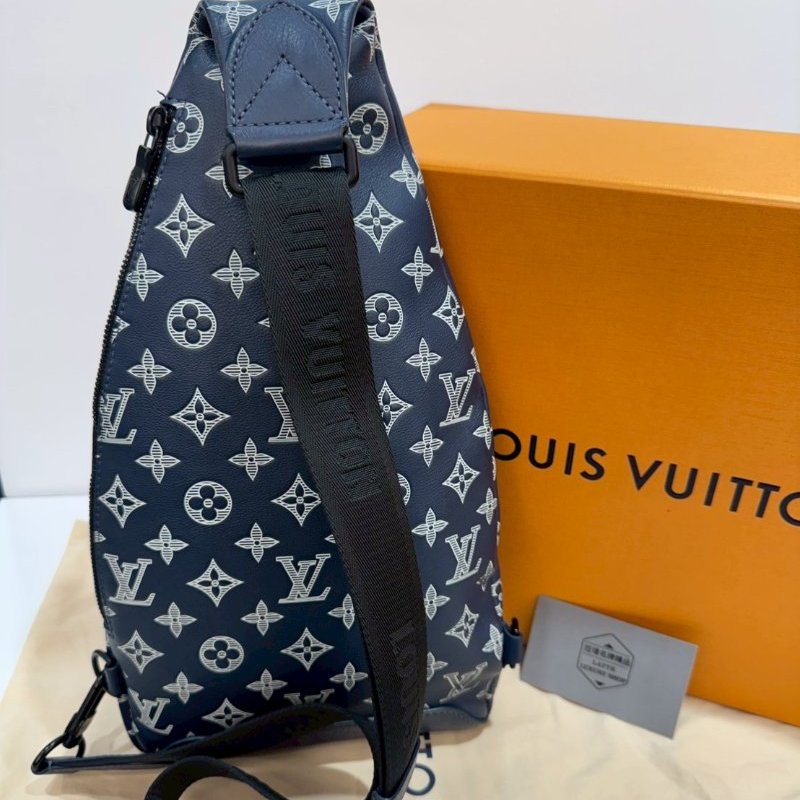 LV 斜背包/側背包/單肩包/胸口包 Duo M24751 9成新-1