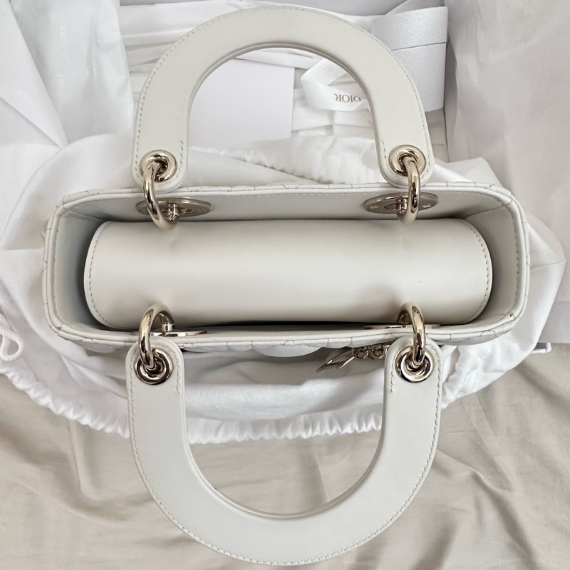 Dior 白色小型黛妃包(香檳金)-7