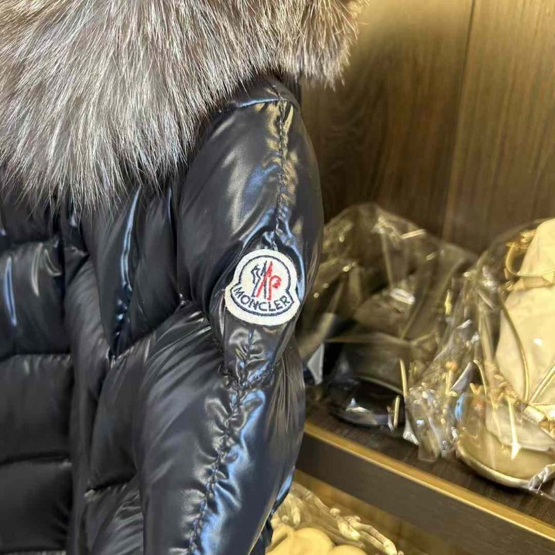 Moncler⭐羽絨外套 1碼 很新(其他款式 尺寸可以另外詢問)-2