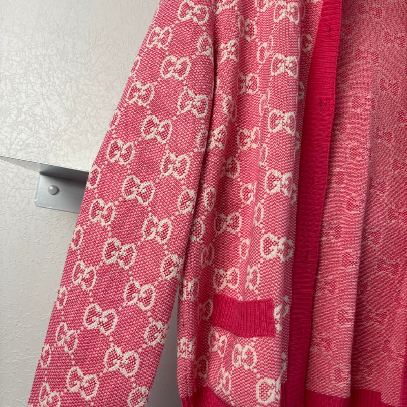 ::GUCCI:: 桃紅色 滿版雙G字母鉤花毛衣開衫經典Logo-10