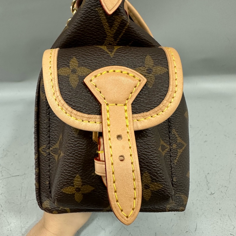 LV M25085 老花金鏈Odyssee 斜背包-20