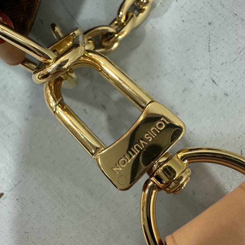 LV M25085 老花金鏈Odyssee 斜背包-42