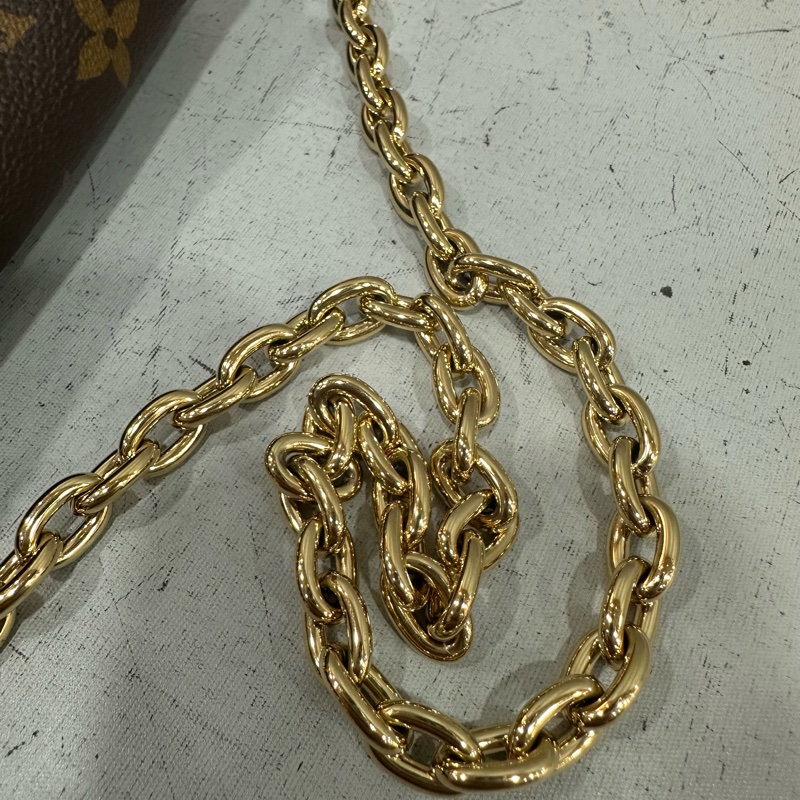 LV M25085 老花金鏈Odyssee 斜背包-43