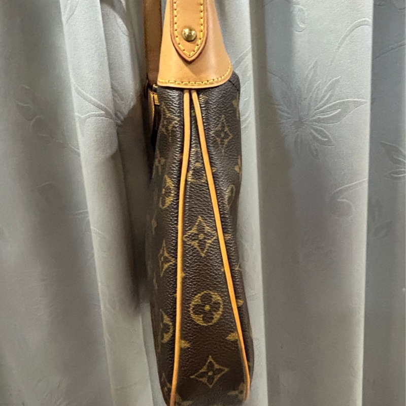 LOUIS VUITTON Odeon 小型斜背包 Monogram 皮革棕色-3