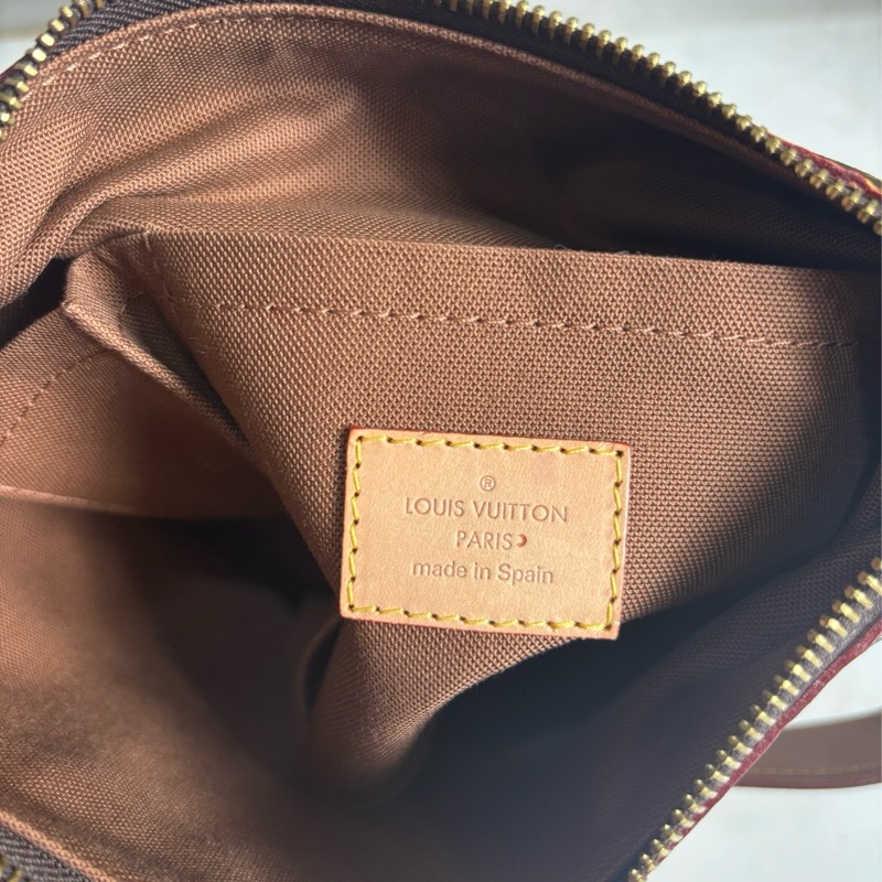 LOUIS VUITTON Odeon 小型斜背包 Monogram 皮革棕色-4