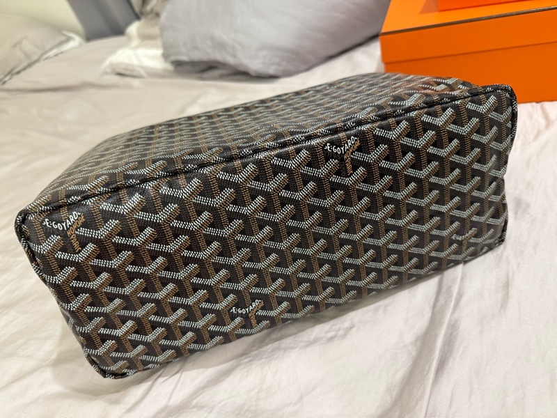 Goyard 經典款中號-2