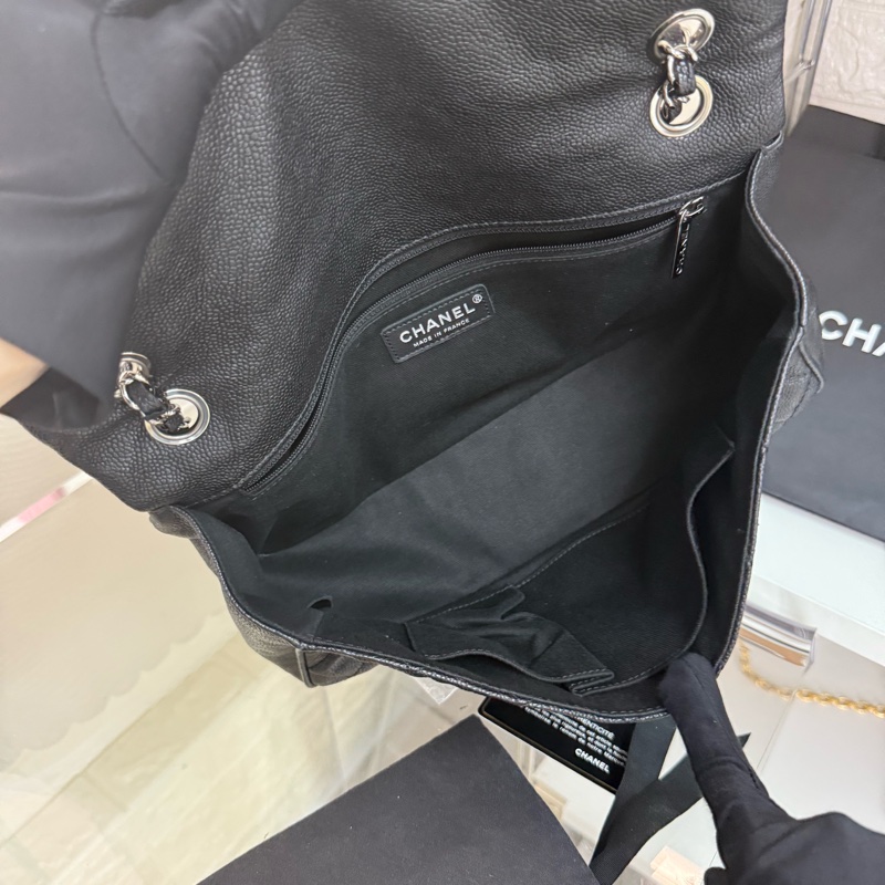 Chanel 荔枝紋黑銀 2.55 扣鏈條包 15 開卡帶塵袋-5