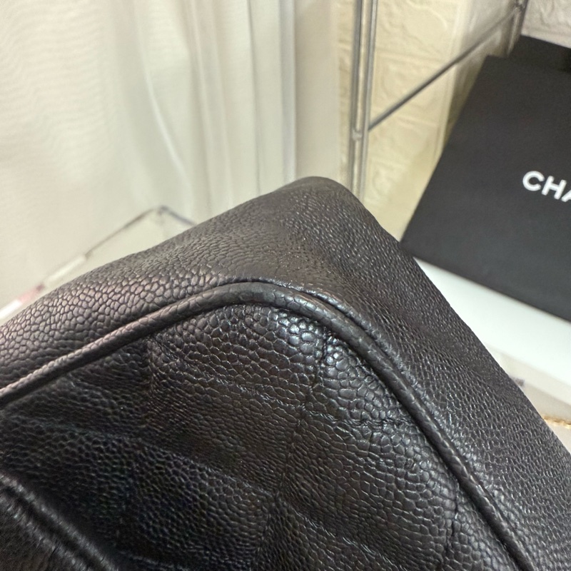Chanel 荔枝紋黑銀 2.55 扣鏈條包 15 開卡帶塵袋-18