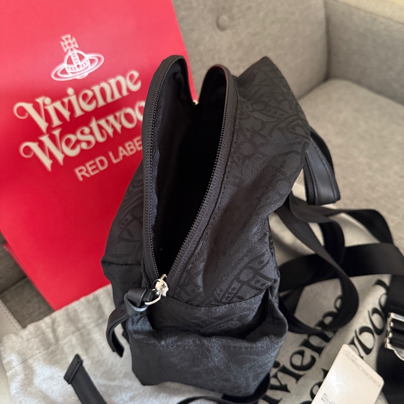 vivienne westwood 日本限定款壓紋後背包-9