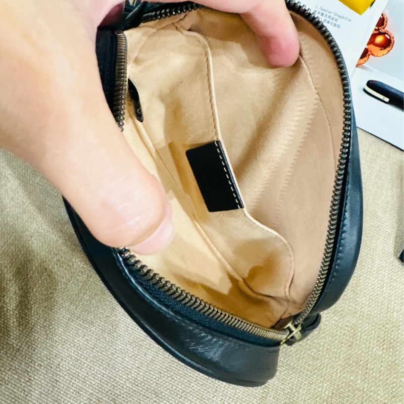 售二手 真品  【GUCCI 古馳】馬夢 476434 黑色雙 G LOGO 腰包/胸背包/手拿包/皮帶-29