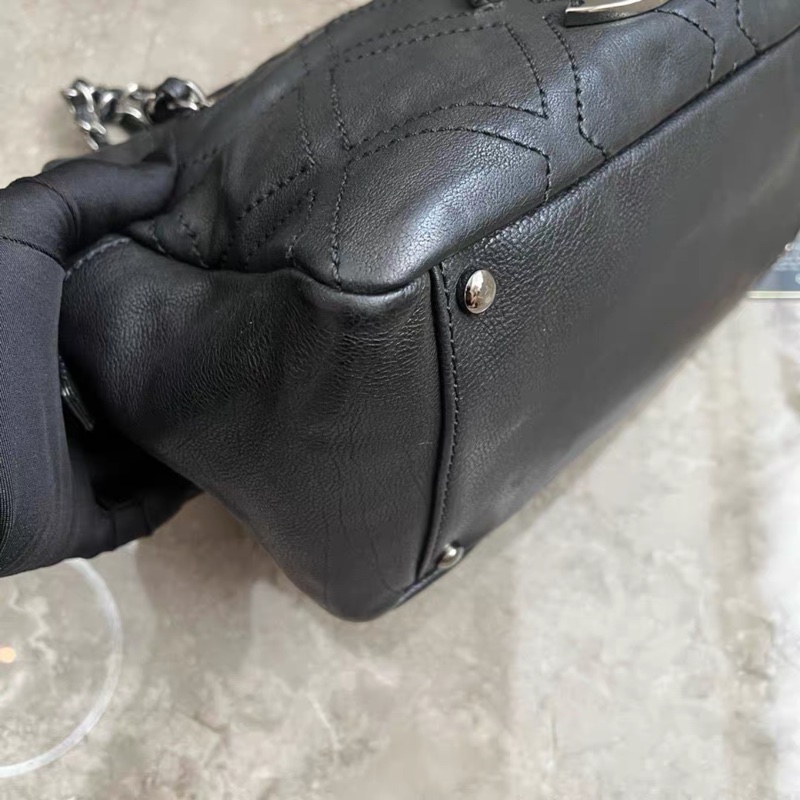 🉑肩背 #9新閒置 #全牛皮 香奈兒黑銀雙縫線大logo托特肩背包-22