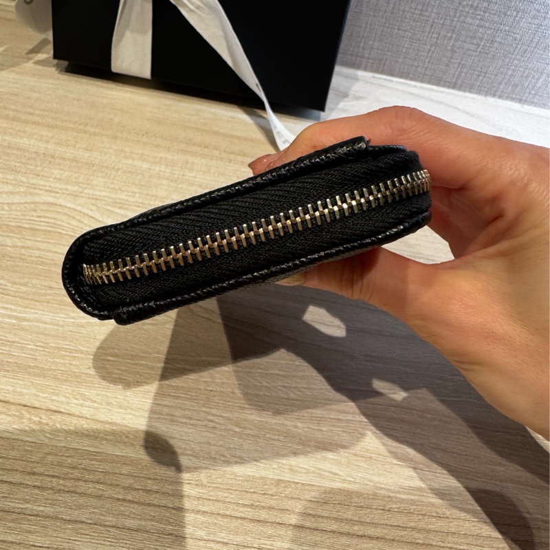 （全新）Chanel香奈兒 雙C Logo荔枝牛皮L型拉鍊零錢卡夾包-4
