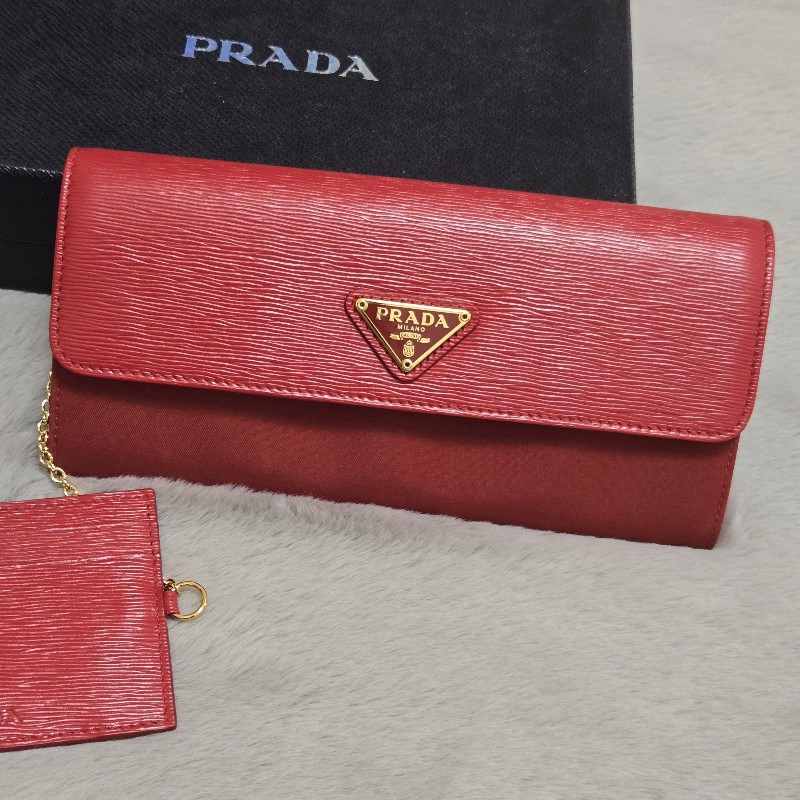 PRADA 釦式掀蓋長夾 發財長夾 紅色 附可拆卸的證件/照片夾-0