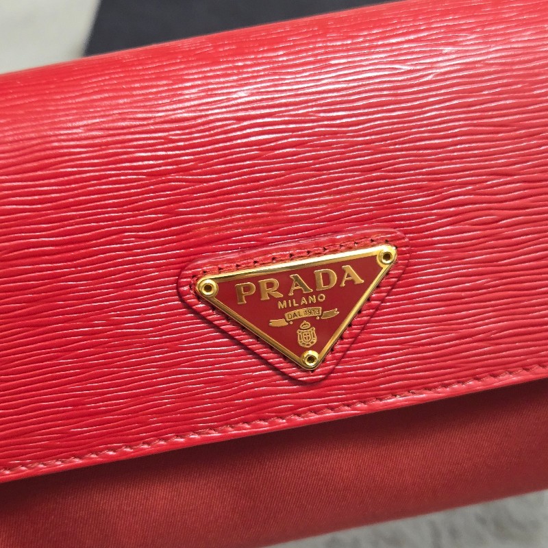 PRADA 釦式掀蓋長夾 發財長夾 紅色 附可拆卸的證件/照片夾-5