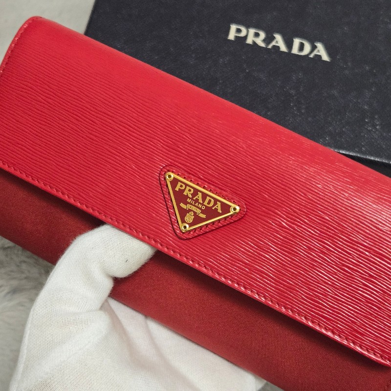 PRADA 釦式掀蓋長夾 發財長夾 紅色 附可拆卸的證件/照片夾-6