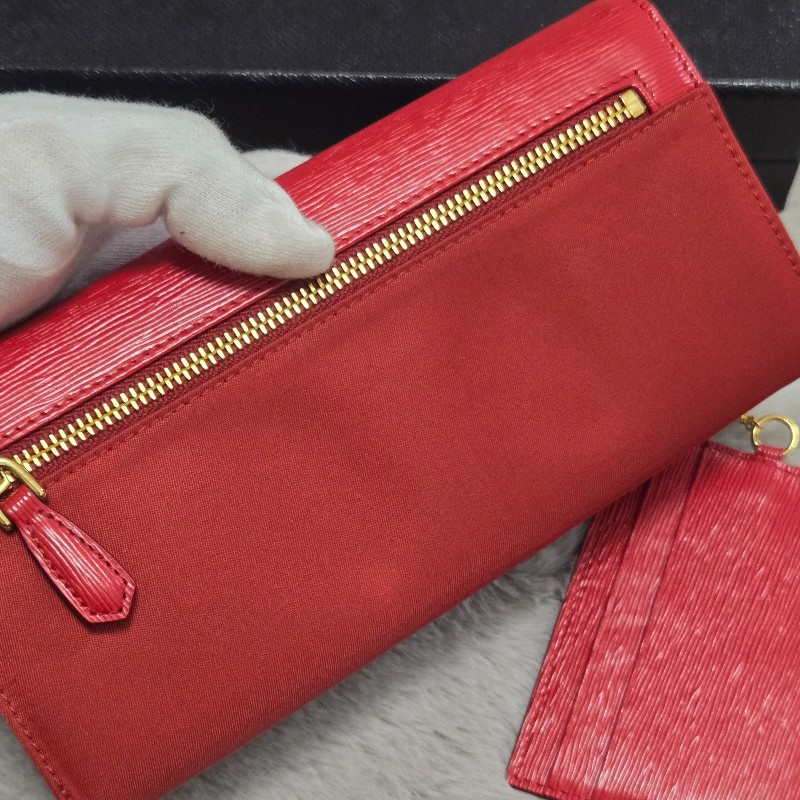 PRADA 釦式掀蓋長夾 發財長夾 紅色 附可拆卸的證件/照片夾-8